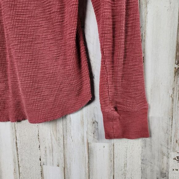 Lucky Brand Henley Top Rustic Red Size Medium - Picture 9 of 10